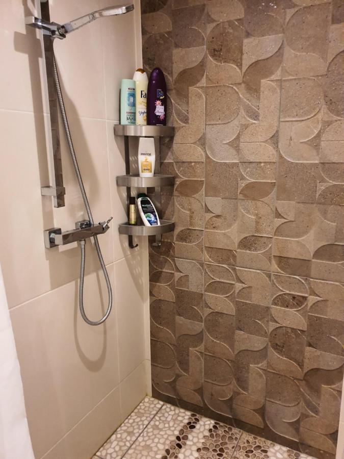 דירות אתונה Lukas-2 B/R Luxurious Flat With Veranda מראה חיצוני תמונה