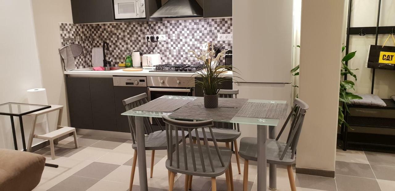 דירות אתונה Lukas-2 B/R Luxurious Flat With Veranda מראה חיצוני תמונה